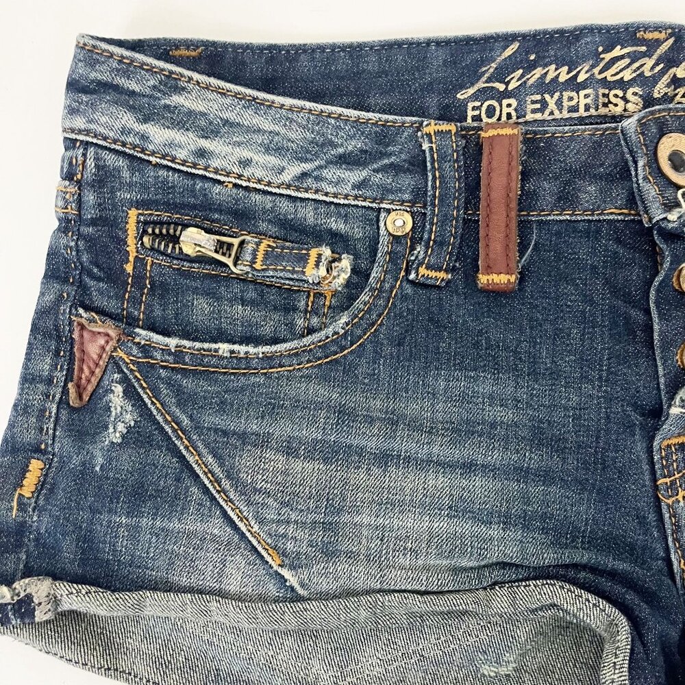 Vintage Express Rerock Low Rise Cut Off Distressed Shorts - Size 4 - Picture 3 of 8